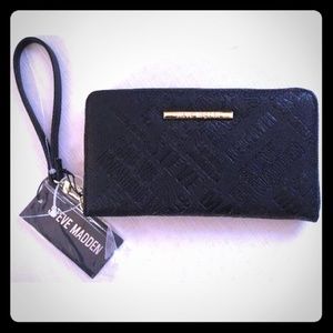 Steve Madden Black Zip around Logo Wallet NWT!